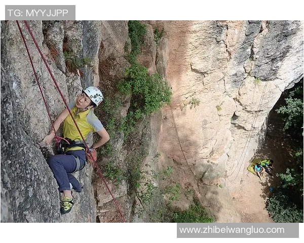 成都攀岩队防守分析与战术调整探讨攀岩比赛中的得失经验总结